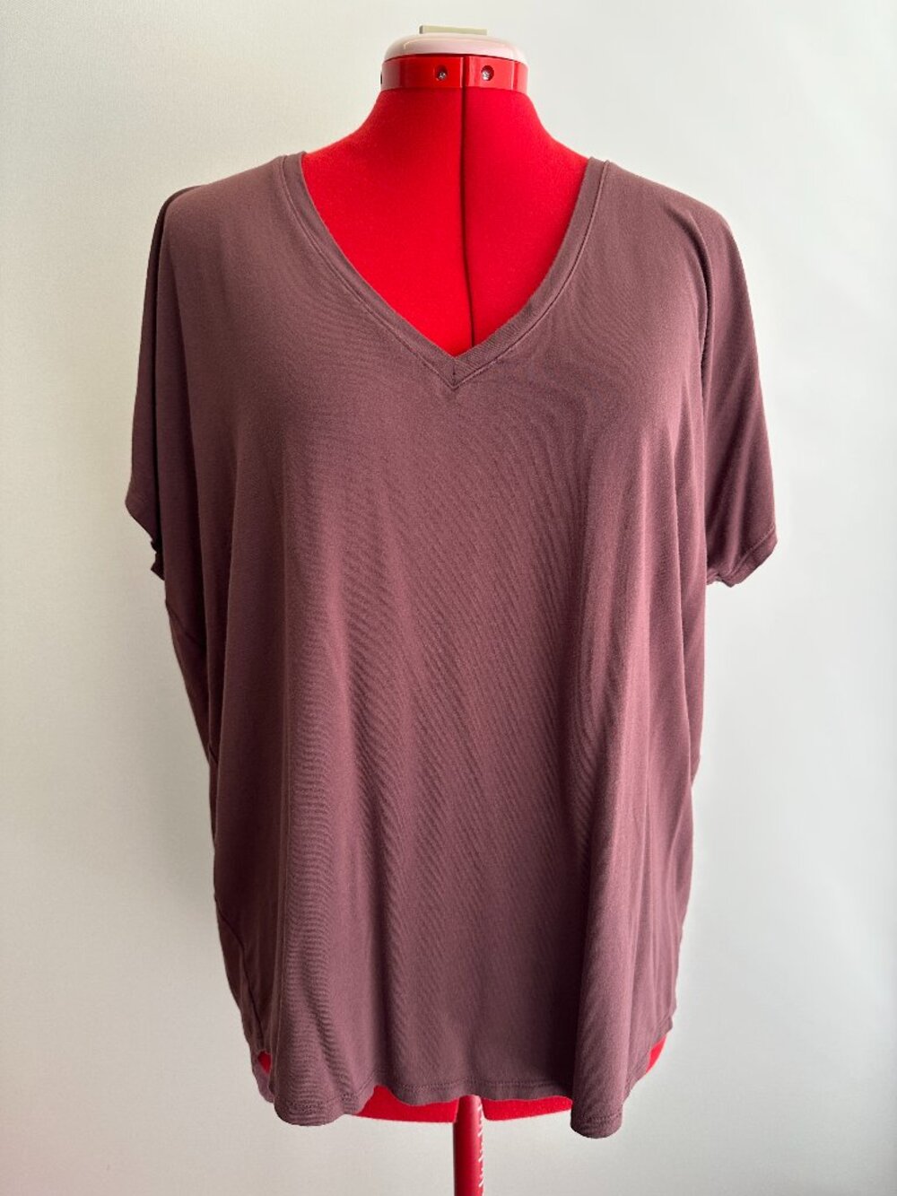 EXPRESS (M) Mauve Purple Relaxed V-Neck Short Sleeve London Tee Oversized Dolman